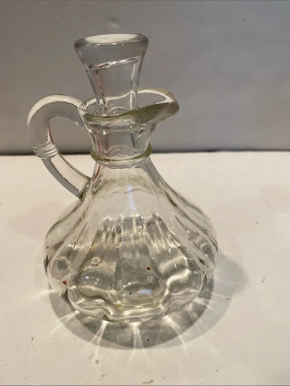 Vintage 1940/1950s Anchor Hocking Pair of Cruets for Oil & Vinegar